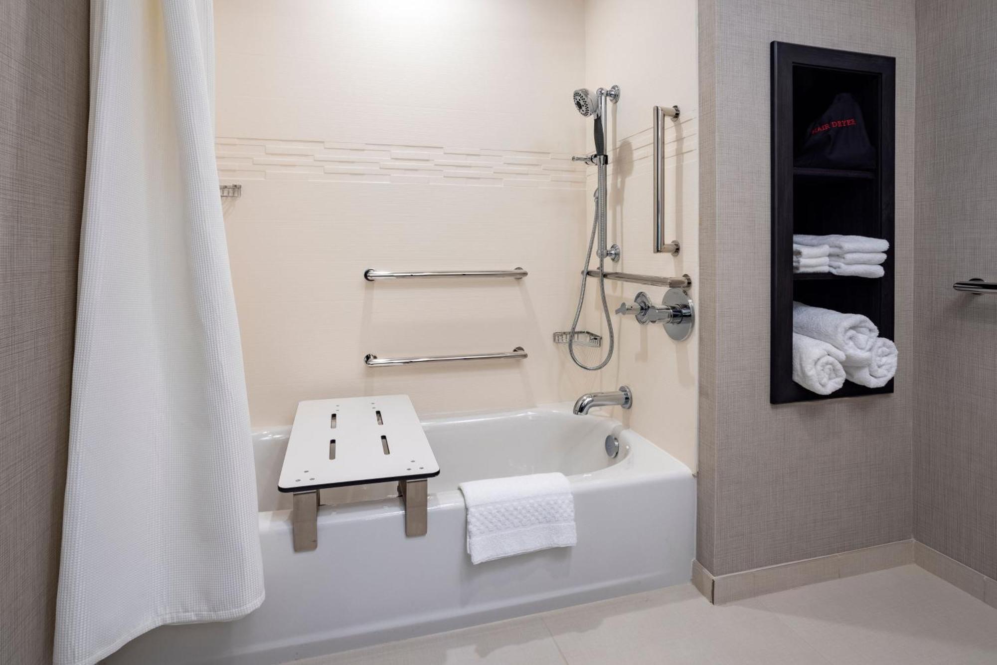 Residence Inn By Marriott Уеначи Екстериор снимка